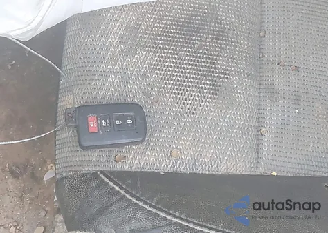 2014 Toyota Corolla S Plus z USA, uszkodzony, nr VIN 2T1BURHE9EC066979